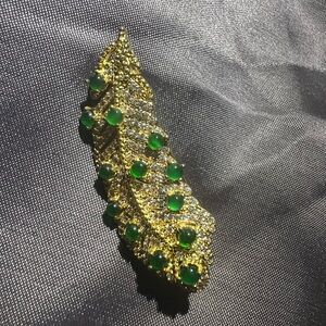 Elegant Gold and Green Leaf Brooch